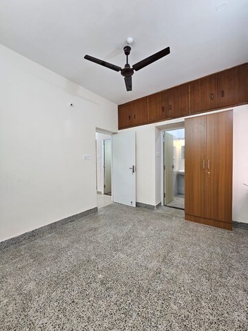Room in 3 BHK Independent House at Indiranagar – for Rent