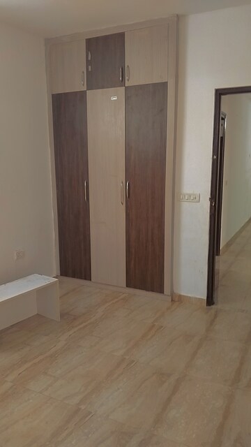 Room in 2 BHK Apartment at Pivotal Devaan, Sector 84 – for Rent
