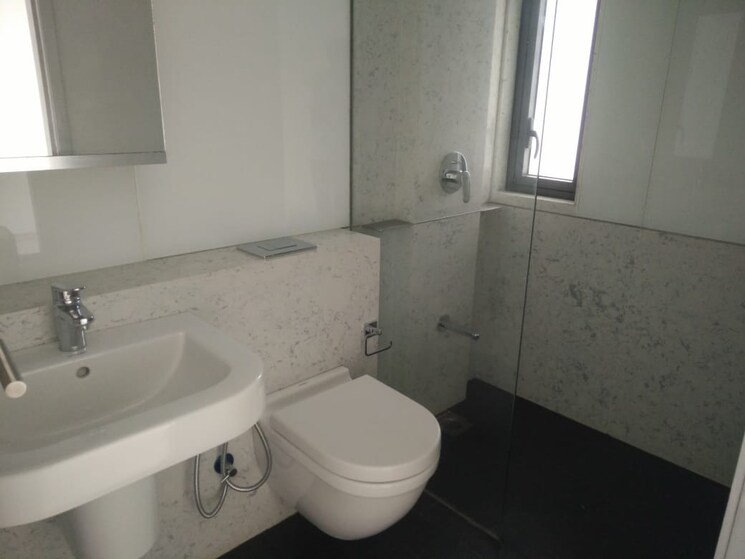 Bathroom, lodha-aura 3 Bedroom 1267 Sq.Ft. Apartment In Wadala Mumbai 9034550