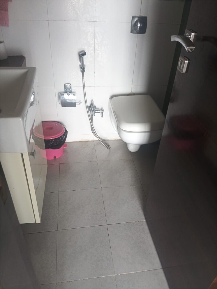 Bathroom, adhiraj-gardens 4 Bedroom 2200 Sq.Ft. Apartment In Kharghar Navi Mumbai 9034607