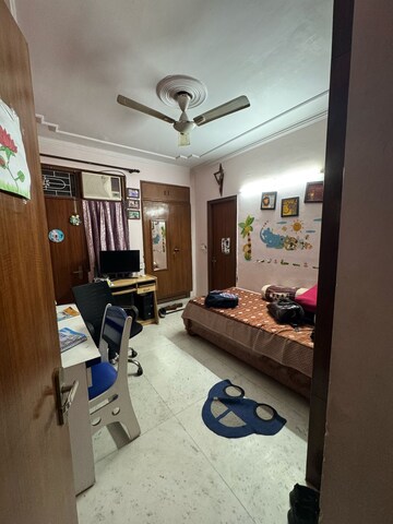 Living Room in 3 BHK Apartment at Sector 5 Dwarka – for Rent