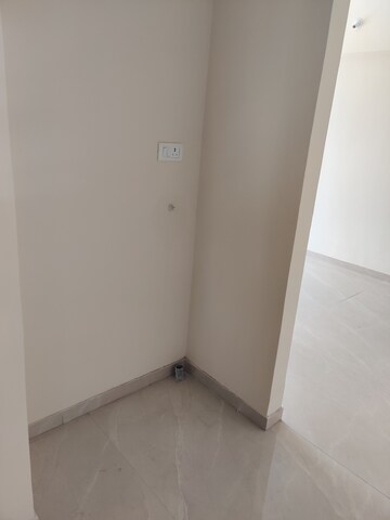 Furnished Amenities in 1 BHK Apartment at Vasundhara Geetanjali Paradise, Malad West – for Rent