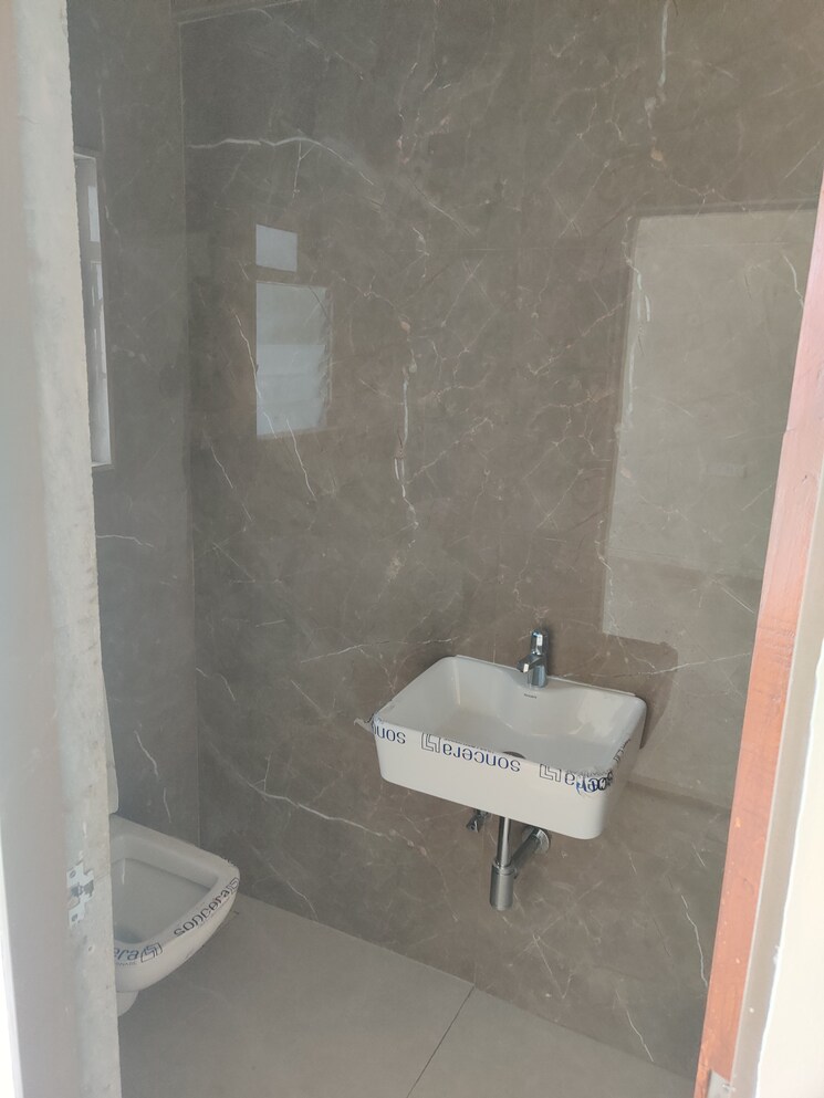 Bathroom, vasundhara-geetanjali-paradise 1 Bedroom 436 Sq.Ft. Apartment In Malad West Mumbai 9034638