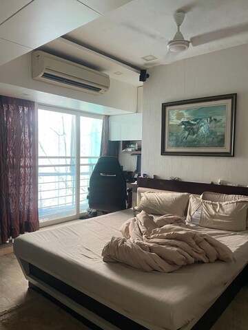 Bedroom in 3 BHK Apartment at Amann Akansha Heights, Worli – for Rent