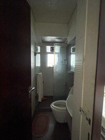Bathroom in 3 BHK Apartment at Amann Akansha Heights, Worli – for Rent