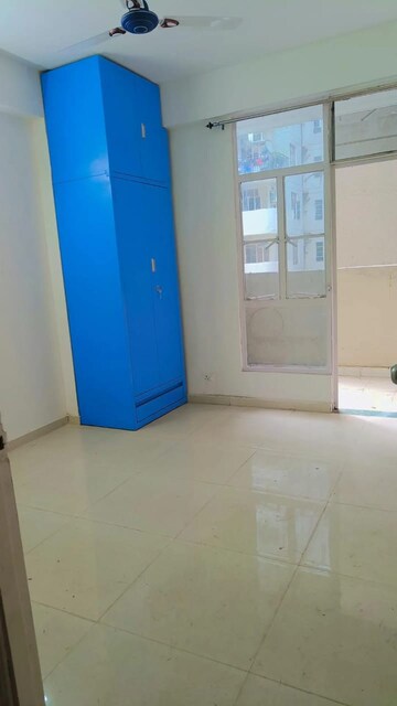 Room in 2 BHK Apartment at Signature Global Solera 2, Sector 107 – for Rent