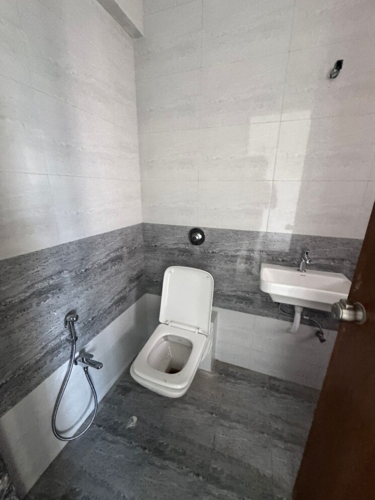 Bathroom, swaroop-marvel-gold 2 Bedroom 577 Sq.Ft. Apartment In Bhandup West Mumbai 9034749