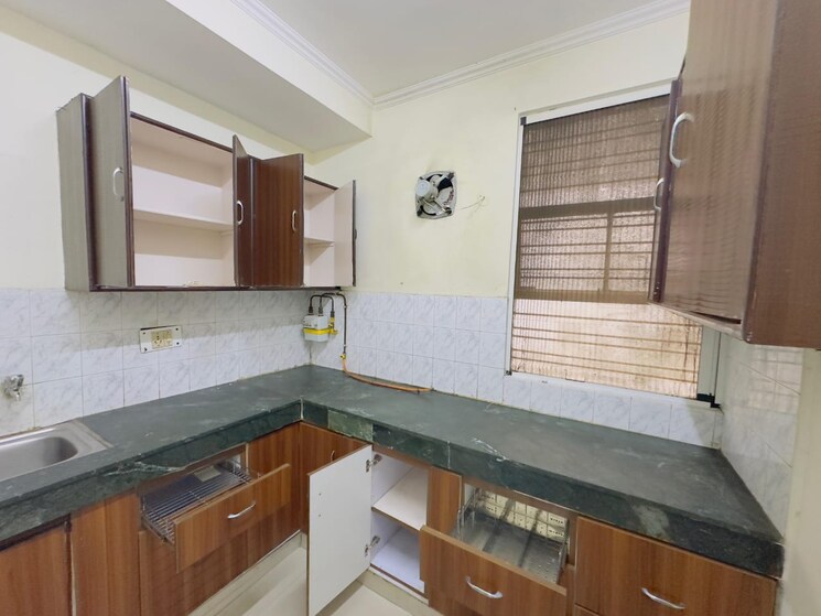 Kitchen, sector 3 dwarka 3 Bedroom 1400 Sq.Ft. Apartment In Sector 3 Dwarka Delhi 9034798