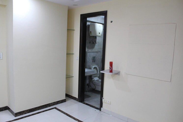 Room, sector 4 dwarka 3 Bedroom 1550 Sq.Ft. Apartment In Sector 4 Dwarka Delhi 9034847