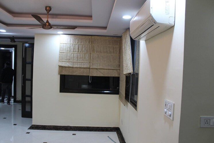 Room, sector 4 dwarka 3 Bedroom 1550 Sq.Ft. Apartment In Sector 4 Dwarka Delhi 9034847