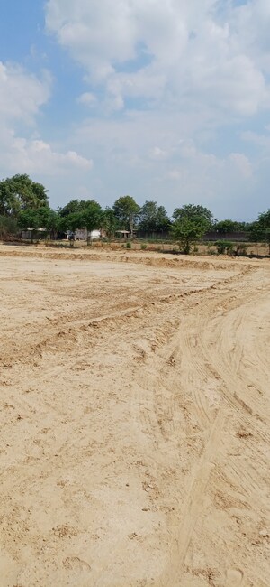  Plot For Sale in Dheeraj Nagar