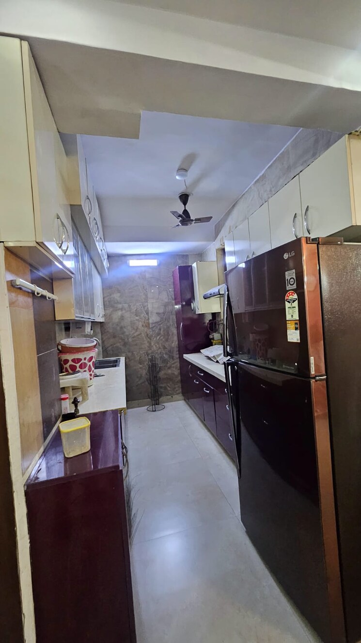 Kitchen, sector 10 dwarka 3 Bedroom 1500 Sq.Ft. Apartment In Sector 10 Dwarka Delhi 9034961