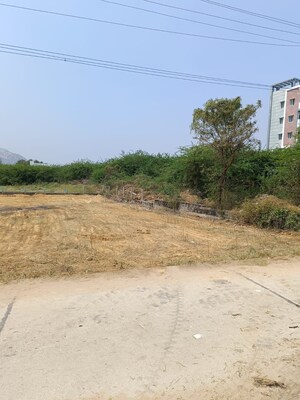  Plot For Sale in Thondavada