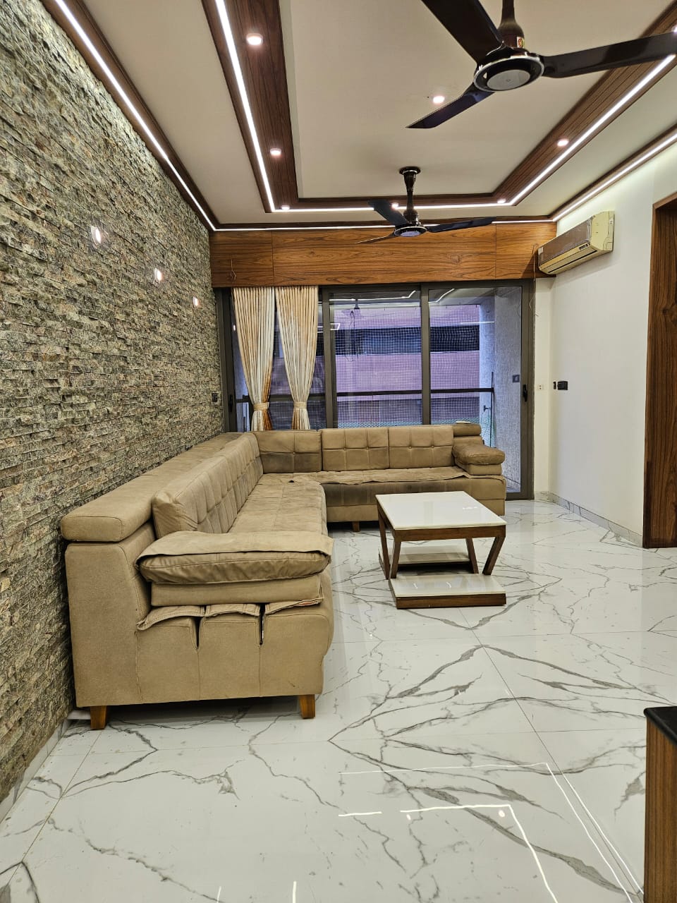 3 BHK + Pooja Room,Servant Room,Study Room,Extra Room Apartment For Rent in Vastrapur