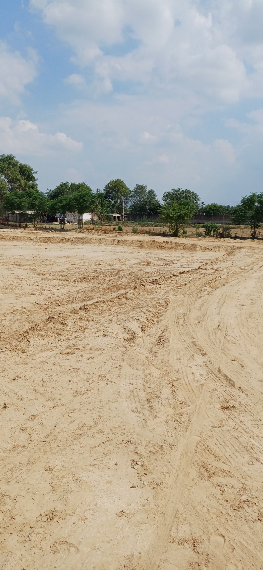 Plot For Sale in Om Associates 