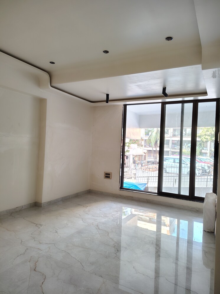 Balcony, orchid-apartment-khar-west 2 Bedroom 800 Sq.Ft. Apartment In Khar West Mumbai 9035114
