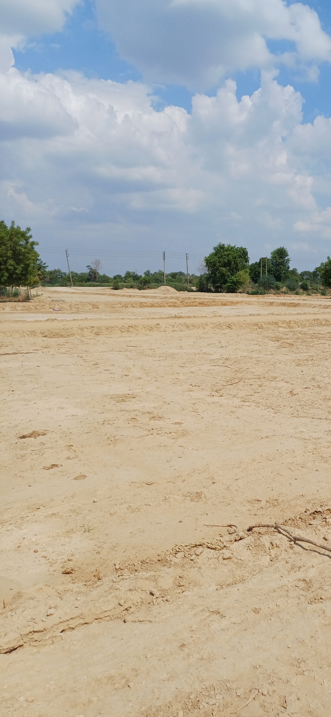 Plot For Sale in Om Associates 