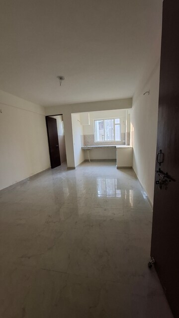1 RK Apartment For Rent in Wave City, Wave City