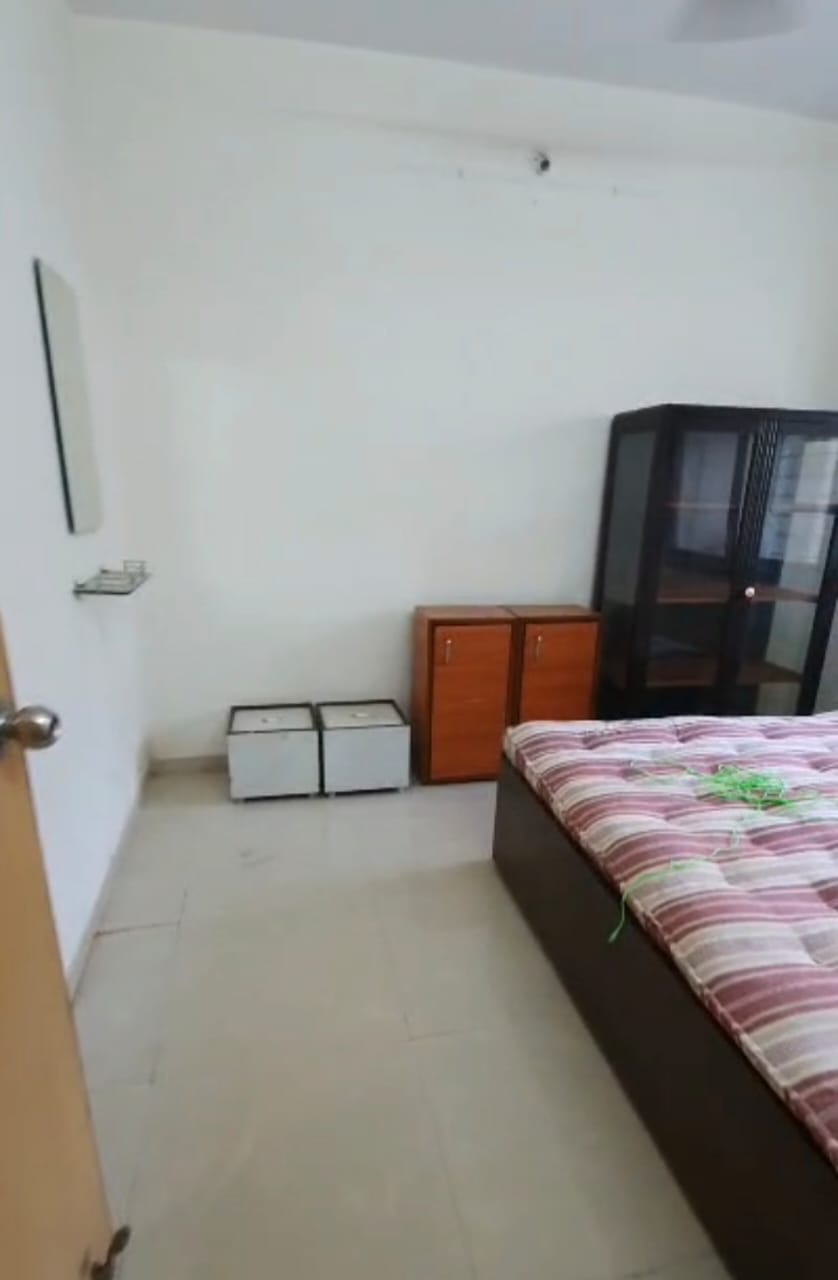 1 BHK Apartment For Rent in OM Elegance