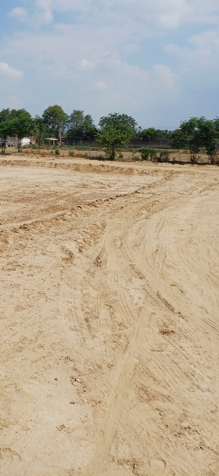 undefined, dheeraj nagar  84 Sq.Yd. Plot In Dheeraj Nagar Faridabad 9035243