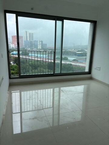 Room in 2 BHK Apartment at Sunteck City Avenue 4, Goregaon West – for Rent
