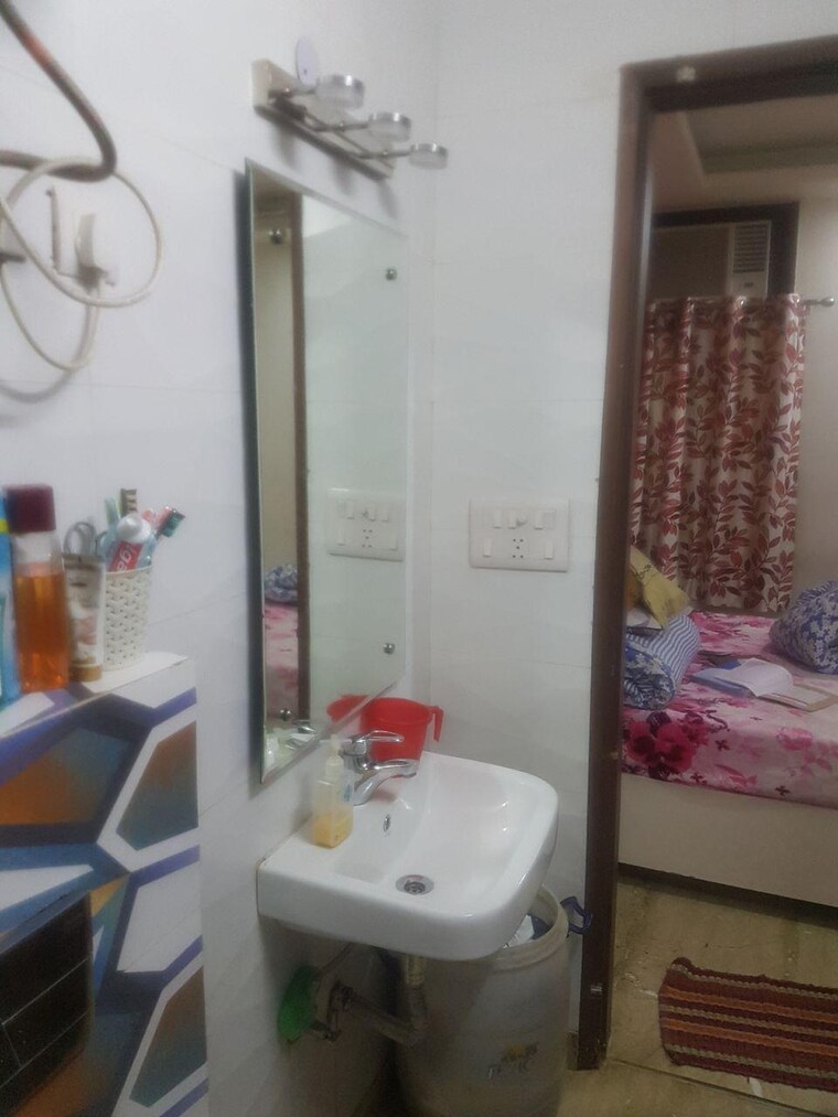 Master Bedroom, saket 2 Bedroom 800 Sq.Ft. Builder Floor In Saket Delhi 9035285