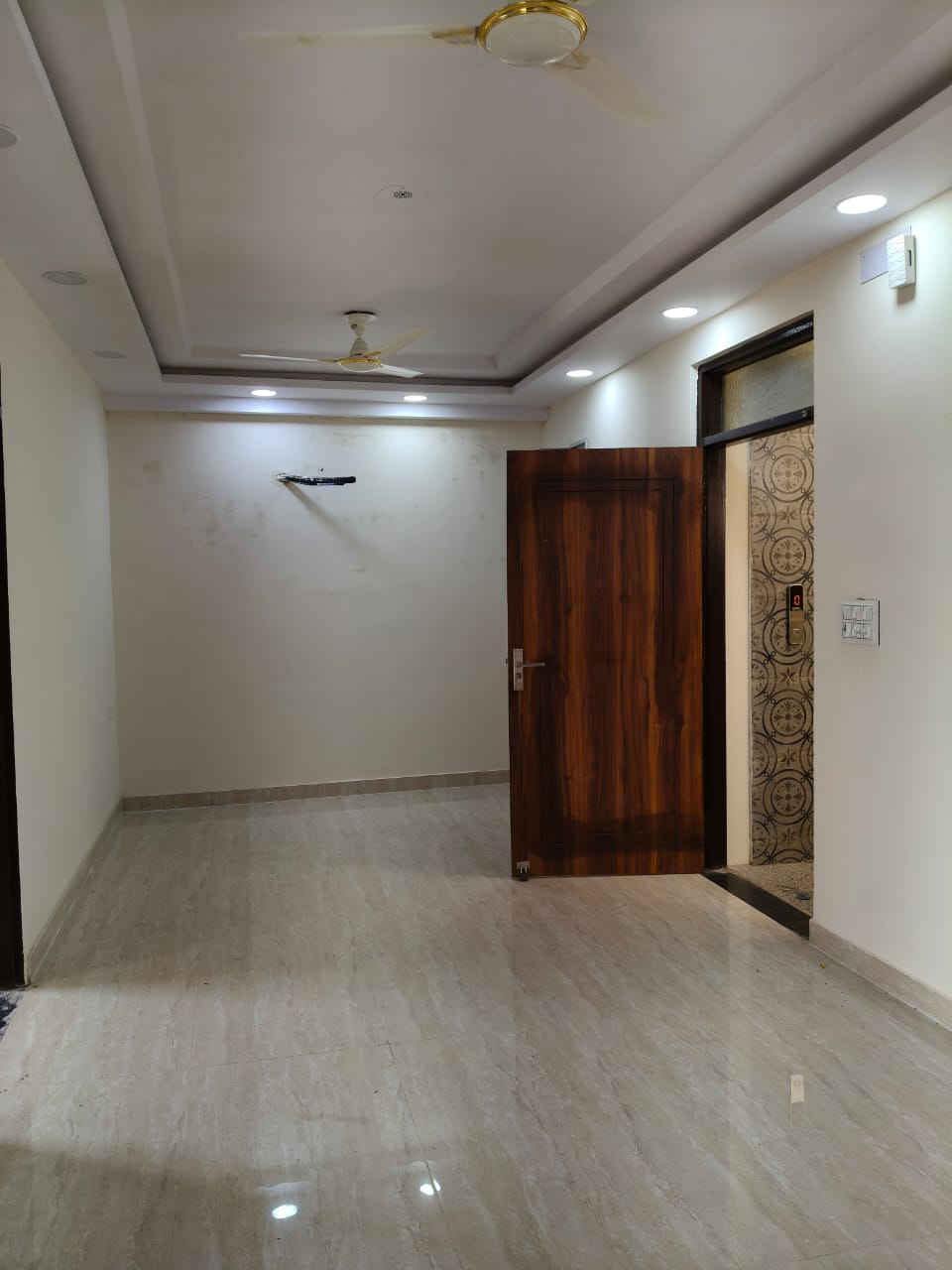 2 BHK Apartment For Rent in Raja Park