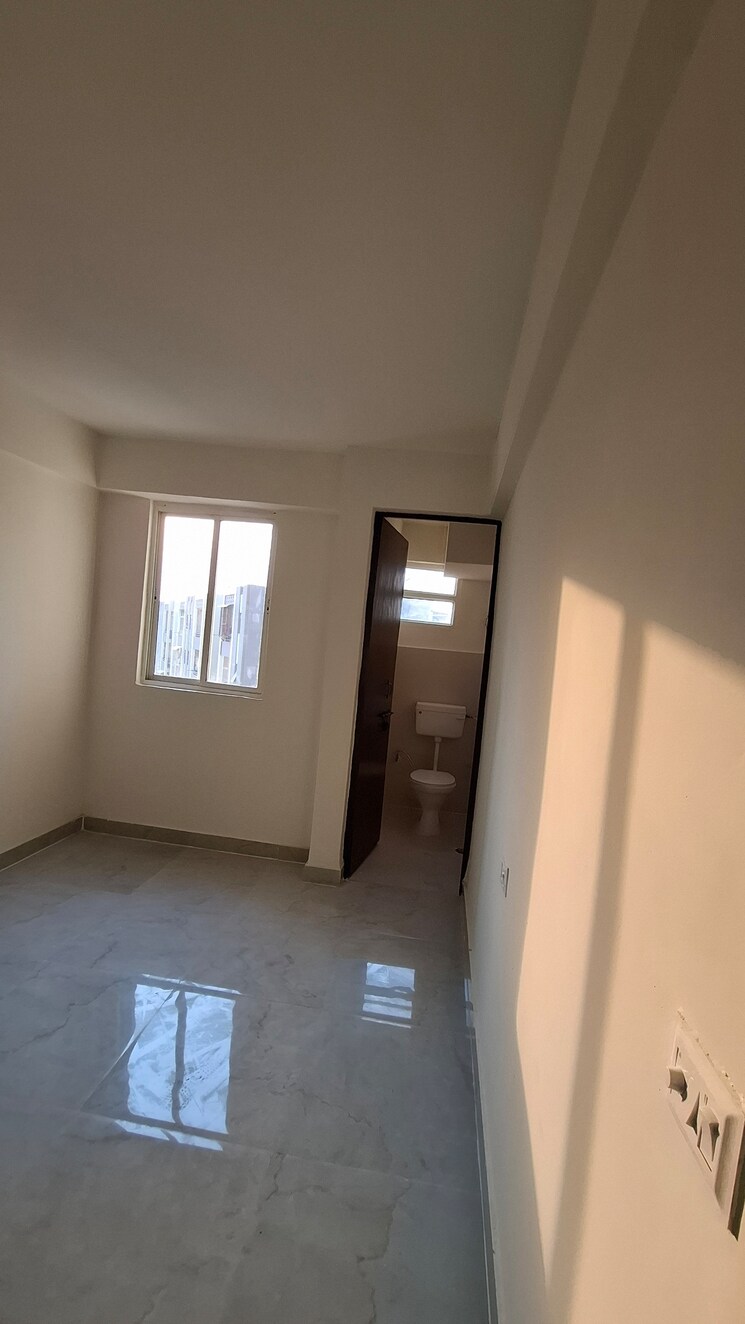 Room, wave-prime-floors 1 Bedroom 450 Sq.Ft. Apartment In Wave City Ghaziabad 9035282