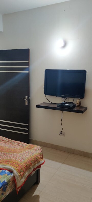 Furnished Amenities in 3 BHK Builder Floor at Empire Floors, Sector 57 – for Rent