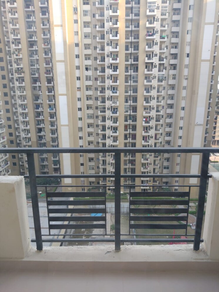 Exterior View, nimbus-express-park-view-ii 2.5 Bedroom 1114 Sq.Ft. Apartment In Chi V Greater Noida Greater Noida 9035284