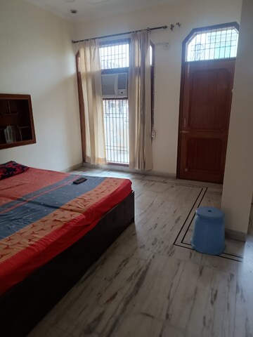 Bedroom in 2 BHK Independent House at Sector 21 – for Rent