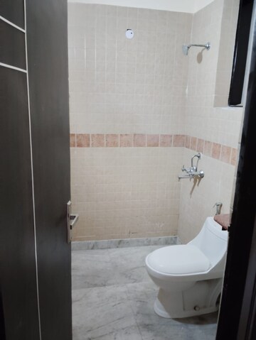 Bathroom in 1 BHK Builder Floor at Palam Vihar – for Rent