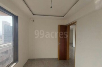 Room in 2 BHK Apartment at Shagun Krishvi Residency, Chembur – for Rent