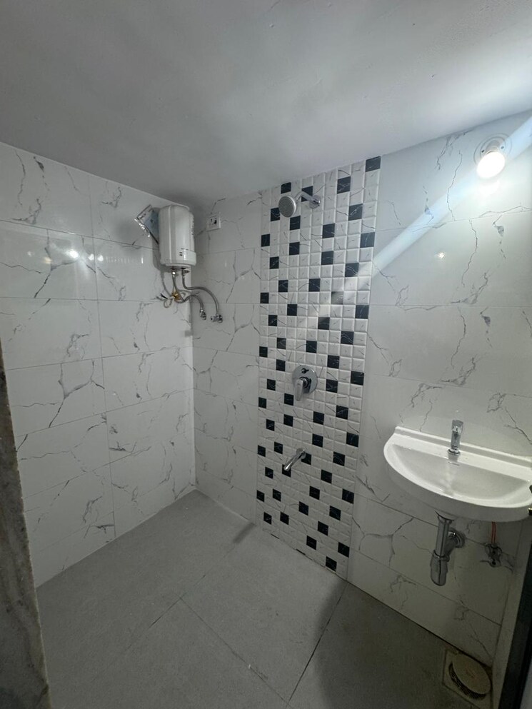 Bathroom, bhandup west 1 Bedroom 450 Sq.Ft. Apartment In Bhandup West Mumbai 9035408