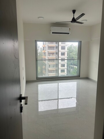 Room in 3 BHK Apartment at Tricity Natraj, Chembur – for Rent