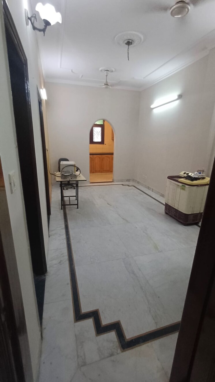 undefined, rajinder nagar 2 Bedroom 800 Sq.Ft. Apartment In Rajinder Nagar Delhi 9035476