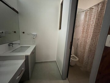 Bathroom in 3 BHK Villa at Vakil Garden City, Kanakapura Road – for Sale
