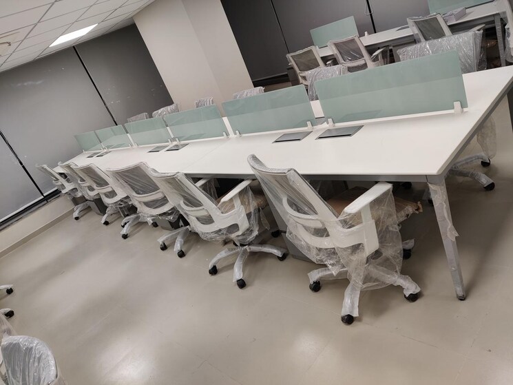 Team Area, shivalik-shilp Commercial Office Space 2439 Sq.Ft. In Sanidhya Ahmedabad 9035521