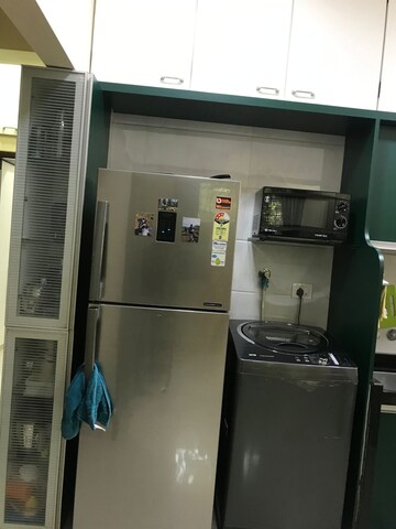 Furnished Amenities in 1 BHK Apartment at Matunga West – for Rent