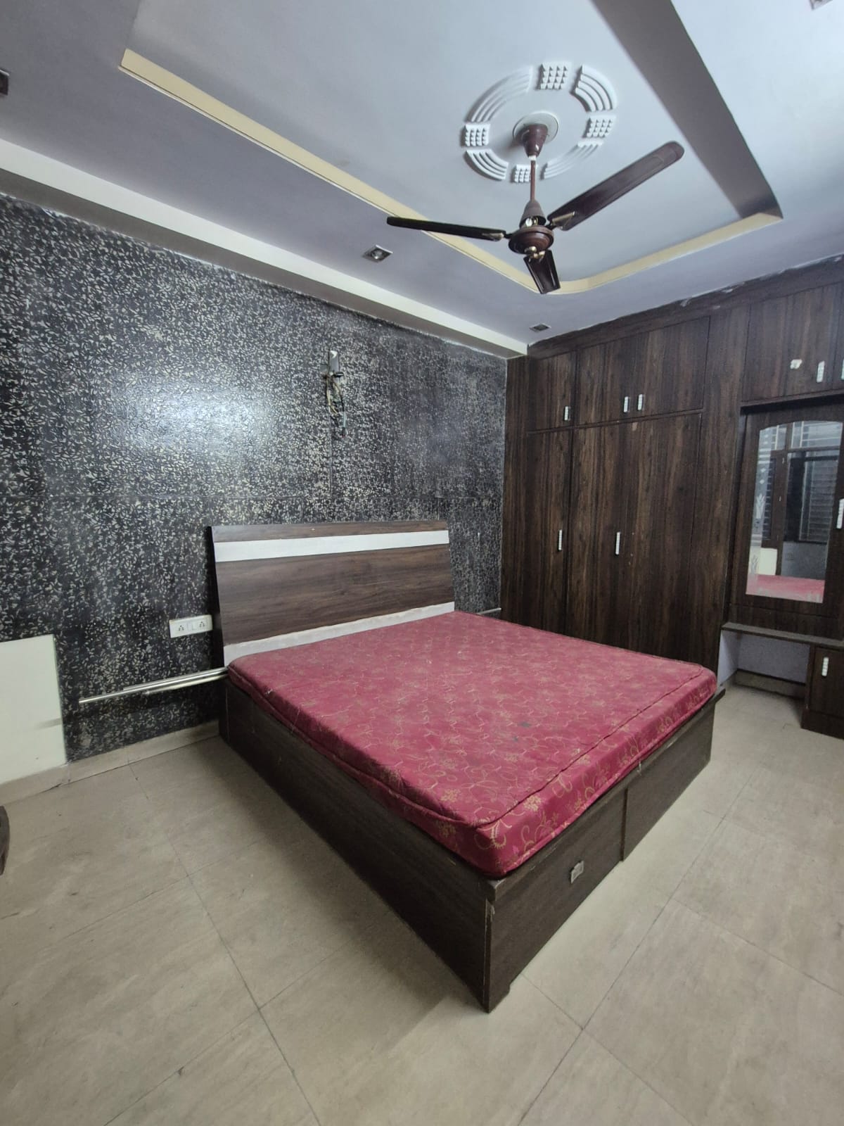3 BHK Apartment For Rent in Tilak Nagar