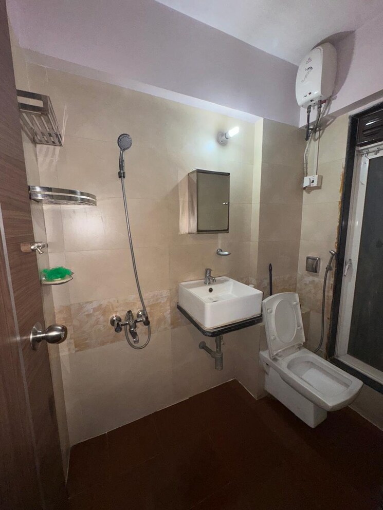 Bathroom, bhandup west 3 Bedroom 1300 Sq.Ft. Apartment In Bhandup West Mumbai 9035692