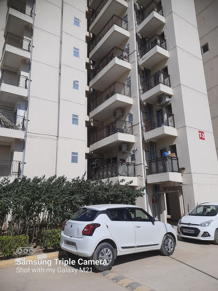 Team Area, pivotal-paradise 2 Bedroom 657 Sq.Ft. Apartment In Sector 62 Gurgaon 9035690