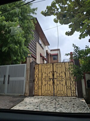 6+ BHK Independent House For Sale in Sector 50