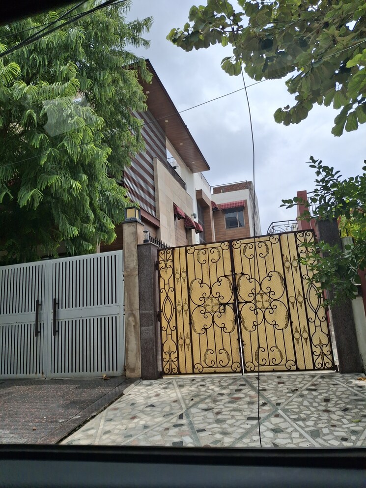 Exterior View, sector 50 6+ Bedroom 450 Sq.Mt. Independent House In Sector 50 Noida 9035766