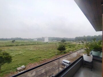 Balcony in 1 BHK Builder Floor at Sector 2 – for Rent