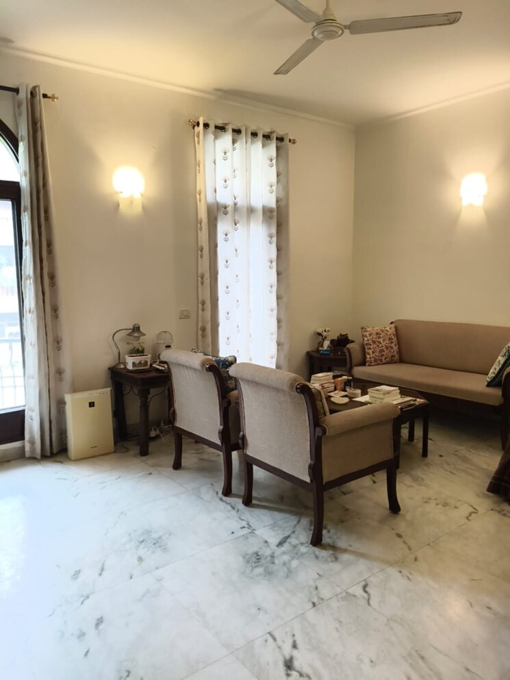 Living Room, shanti niketan 2 Bedroom 2000 Sq.Ft. Builder Floor In Shanti Niketan Delhi 9035816