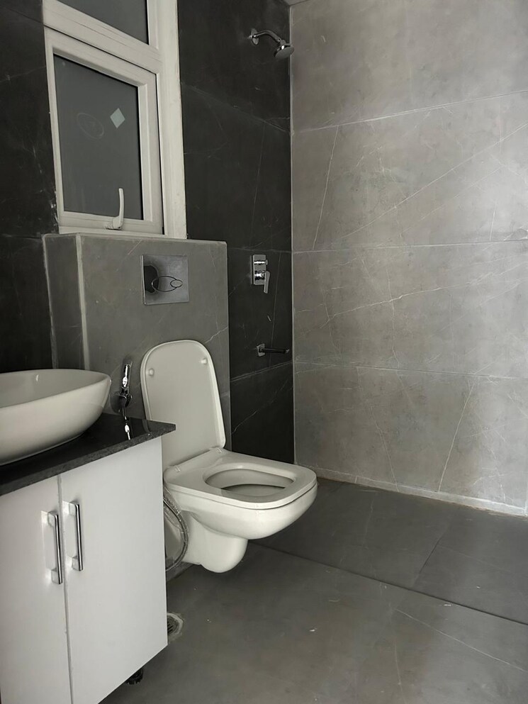 Bathroom, hermitage-centralis 3 Bedroom 2025 Sq.Ft. Apartment In Vip Road Zirakpur 9035780