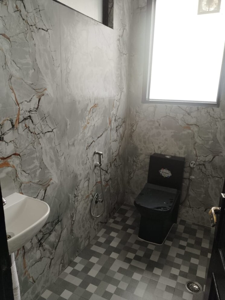 Bathroom, vasant kunj 2 Bedroom 1200 Sq.Ft. Apartment In Vasant Kunj Delhi 9035847