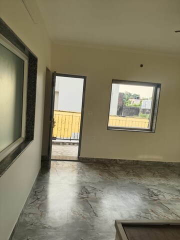 Room in 2 BHK Apartment at Vasant Kunj – for Rent