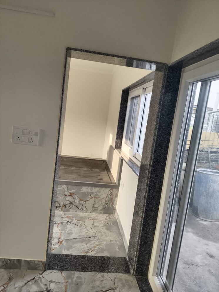 undefined, vasant kunj 2 Bedroom 1200 Sq.Ft. Apartment In Vasant Kunj Delhi 9035847